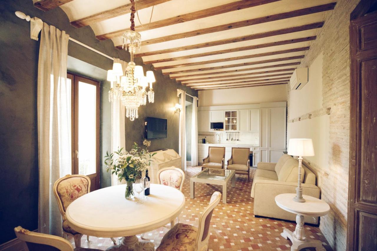 Deluxe Family Suite